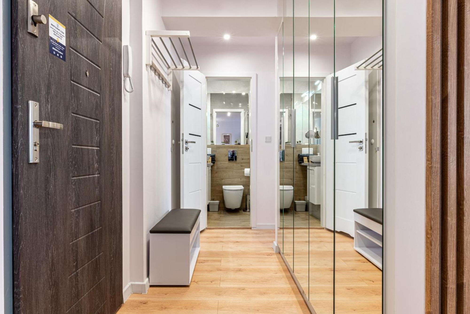9th Floor Business By Rentujemy Apartment *